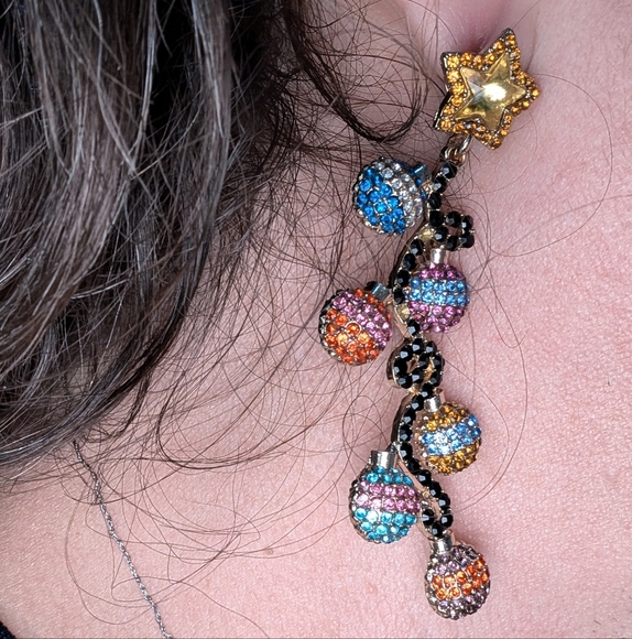 Christmas Earrings Artful Star Topping a Flowing Garland of Ornaments - Picture 8 of 9